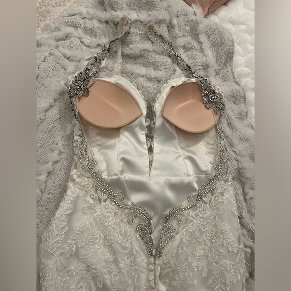 Madison Couture Wedding Dress - Picture 14 of 14